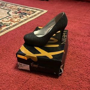 Black Sparkling Heels